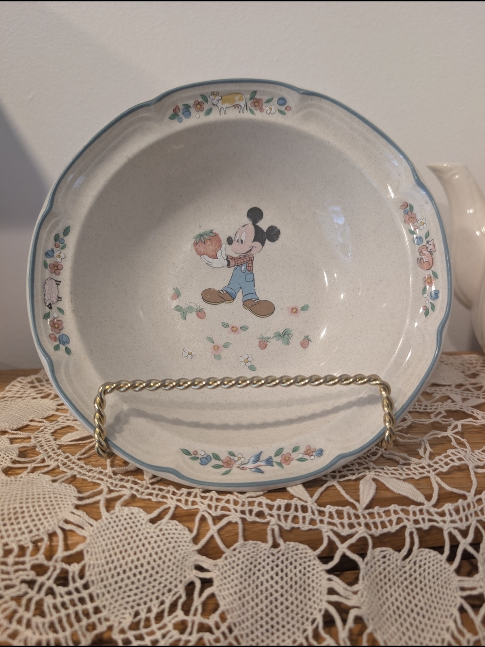 Vintage Disney Mickey with Strawberry Bowl – International Tableworks Heartland